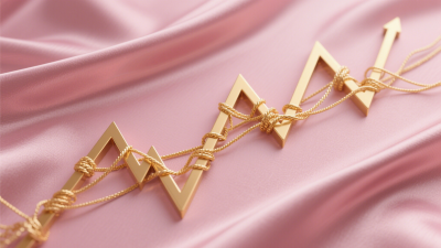 地缘政治风险升温，美元跌至两个半月低位，金价再攀新高逼近4500关口